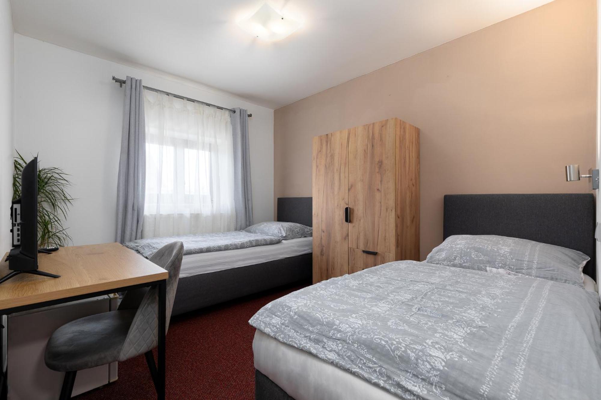 Hotel Algar Опава Екстериор снимка